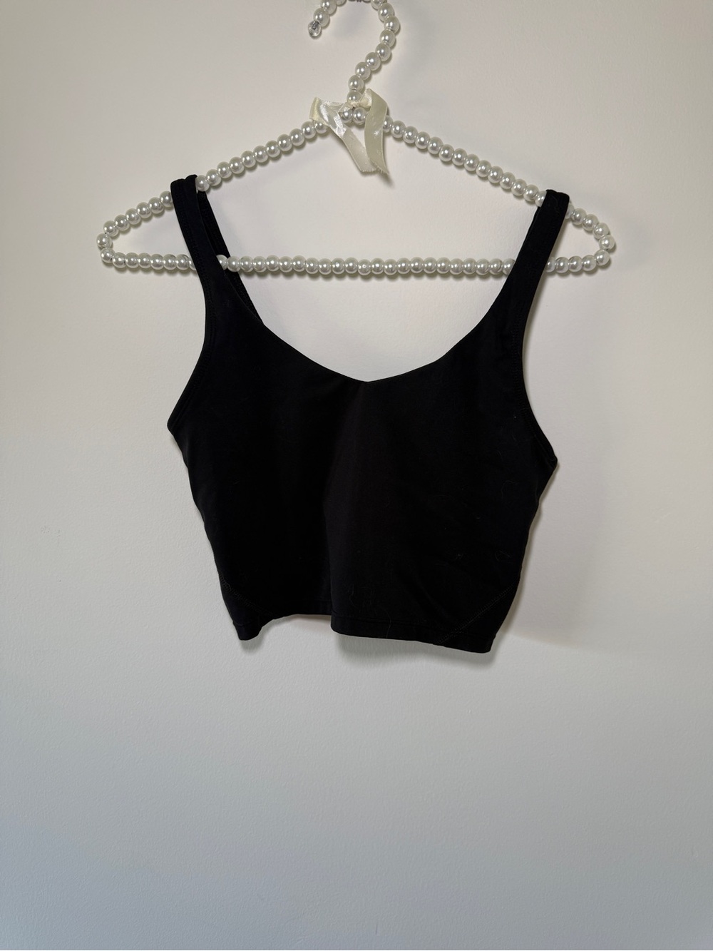 Lululemon Black Cropped Tank Top Built-In Bra Size 6